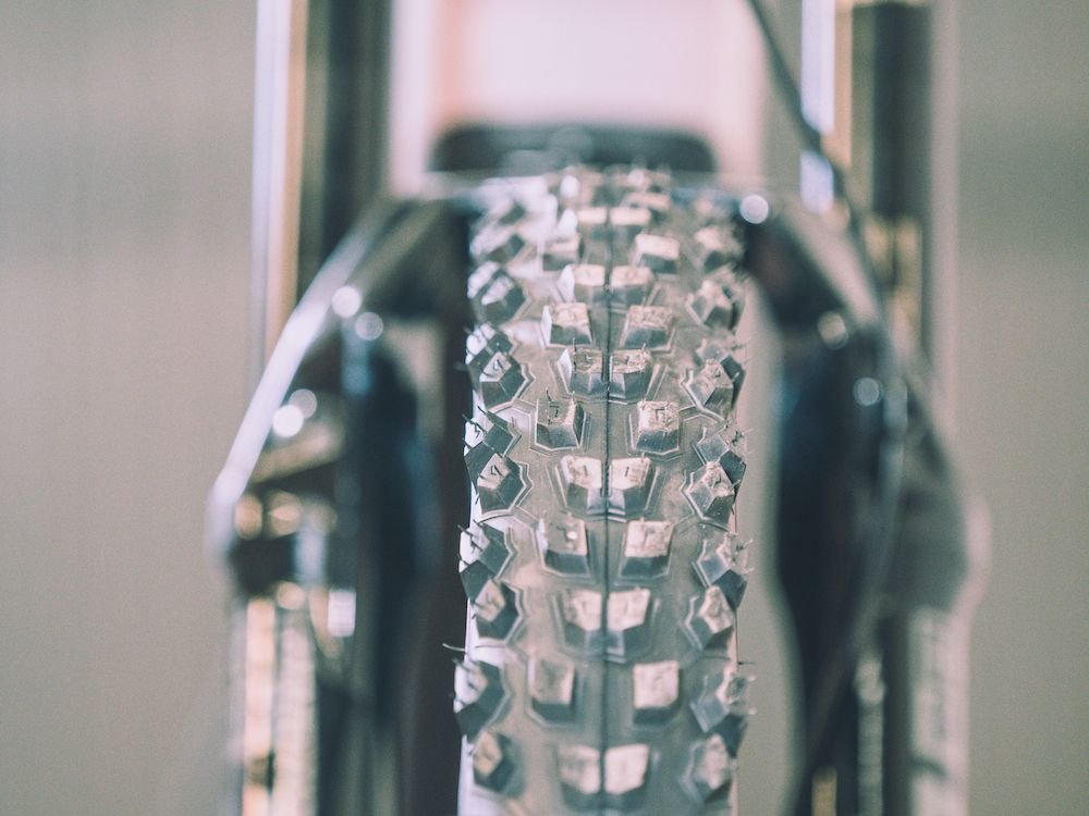 Convierte tu E-Bike en un F1 con los neumáticos Pirelli Scorpion E-MTB R y S