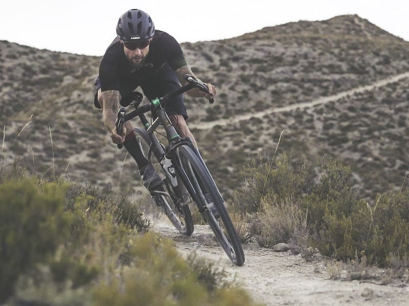 Velouria Far Away: la Gravel Bike de Titanio Made in Spain