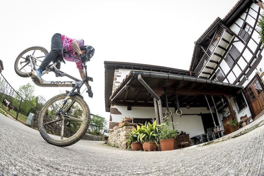 Mountain Bike en Zugarramurdi
Brujas, leyendas y pactos con el diablo David Cachon