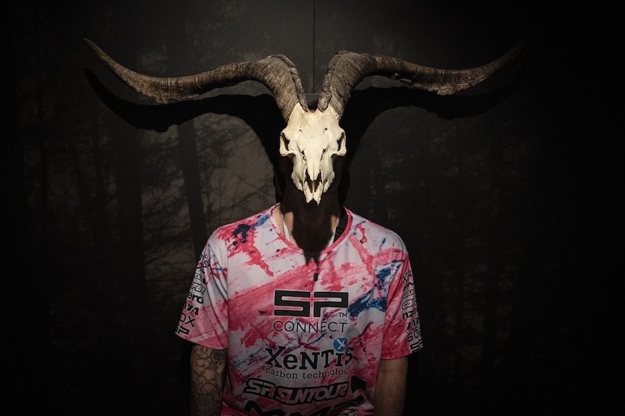 Mountain Bike en Zugarramurdi
Brujas, leyendas y pactos con el diablo David Cachon